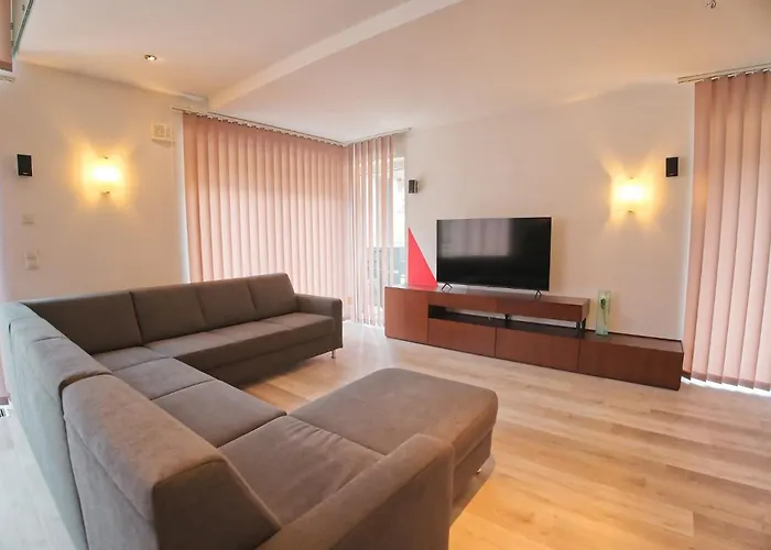 Ek - Living بيت للعطل