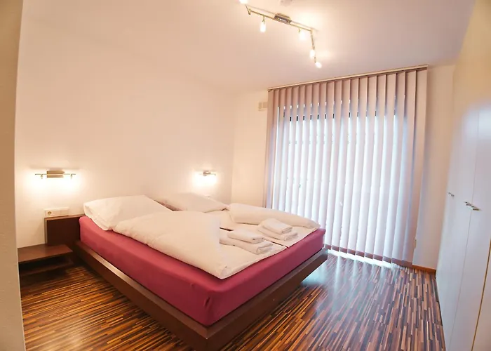 Ek - Living * 菲根